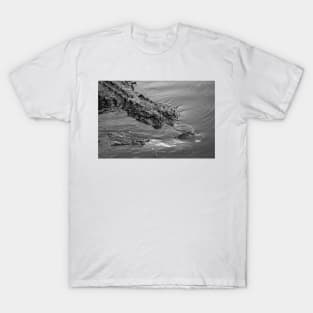 Black and white cool Gator T-Shirt